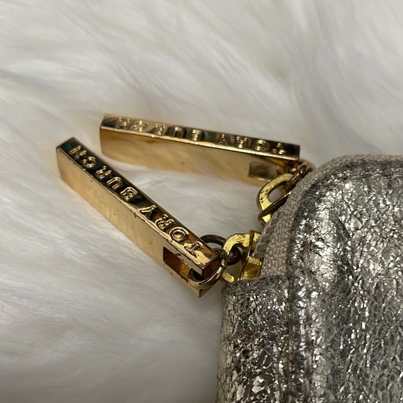 💖 Tory Burch Gold Ipad case - Picture 3 of 6